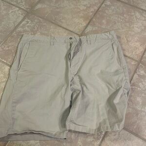 Bonobos Men’s Khaki Shorts